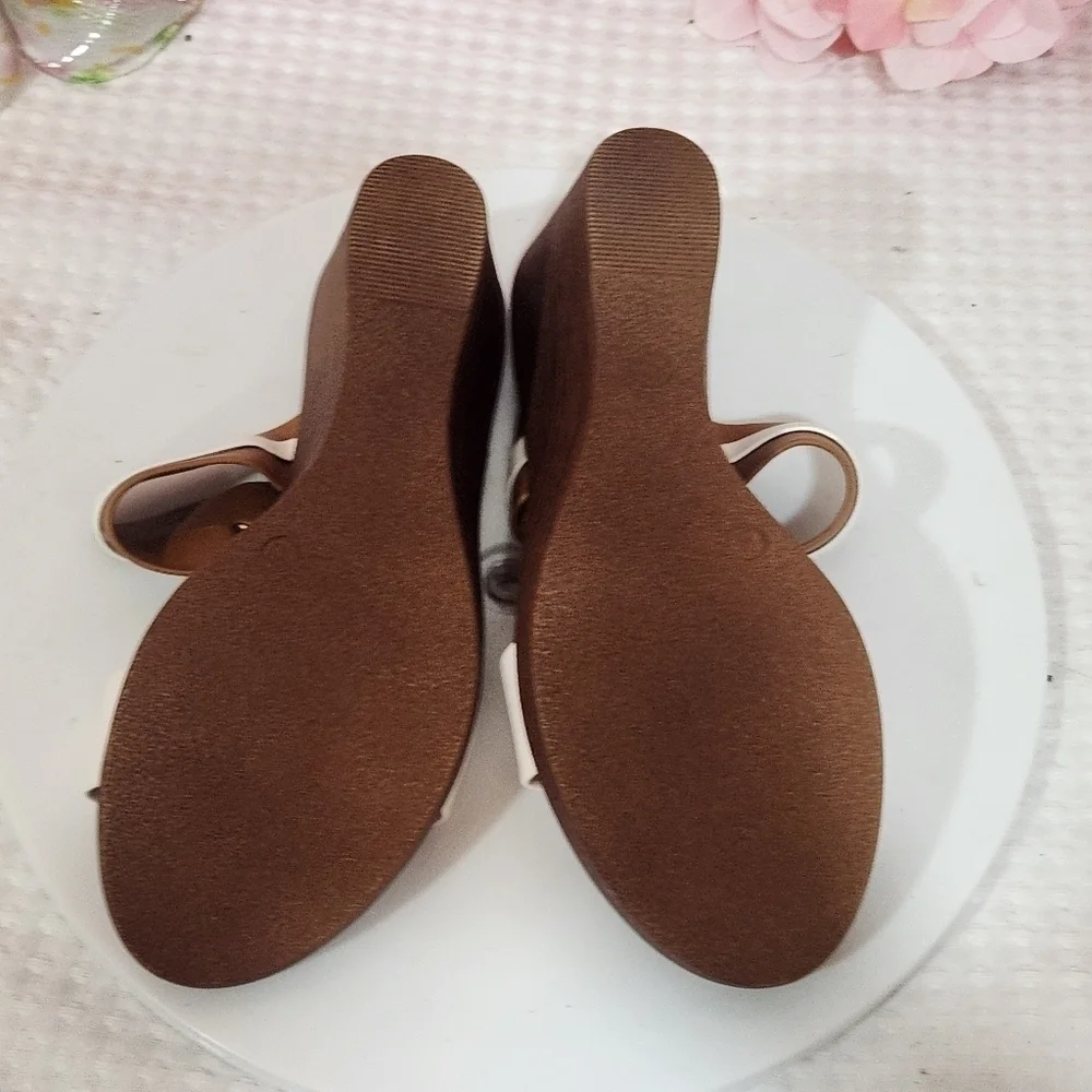 Toscanella Made In Italy Ulta Wedge Sandals with Rhinestones Detail Size 7.5